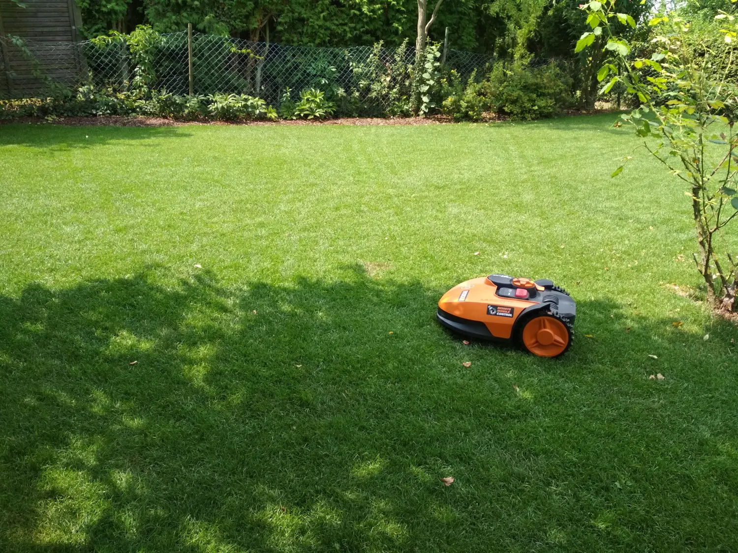 Krenzel - Garten- und Landschaftsbau -Mähroboter