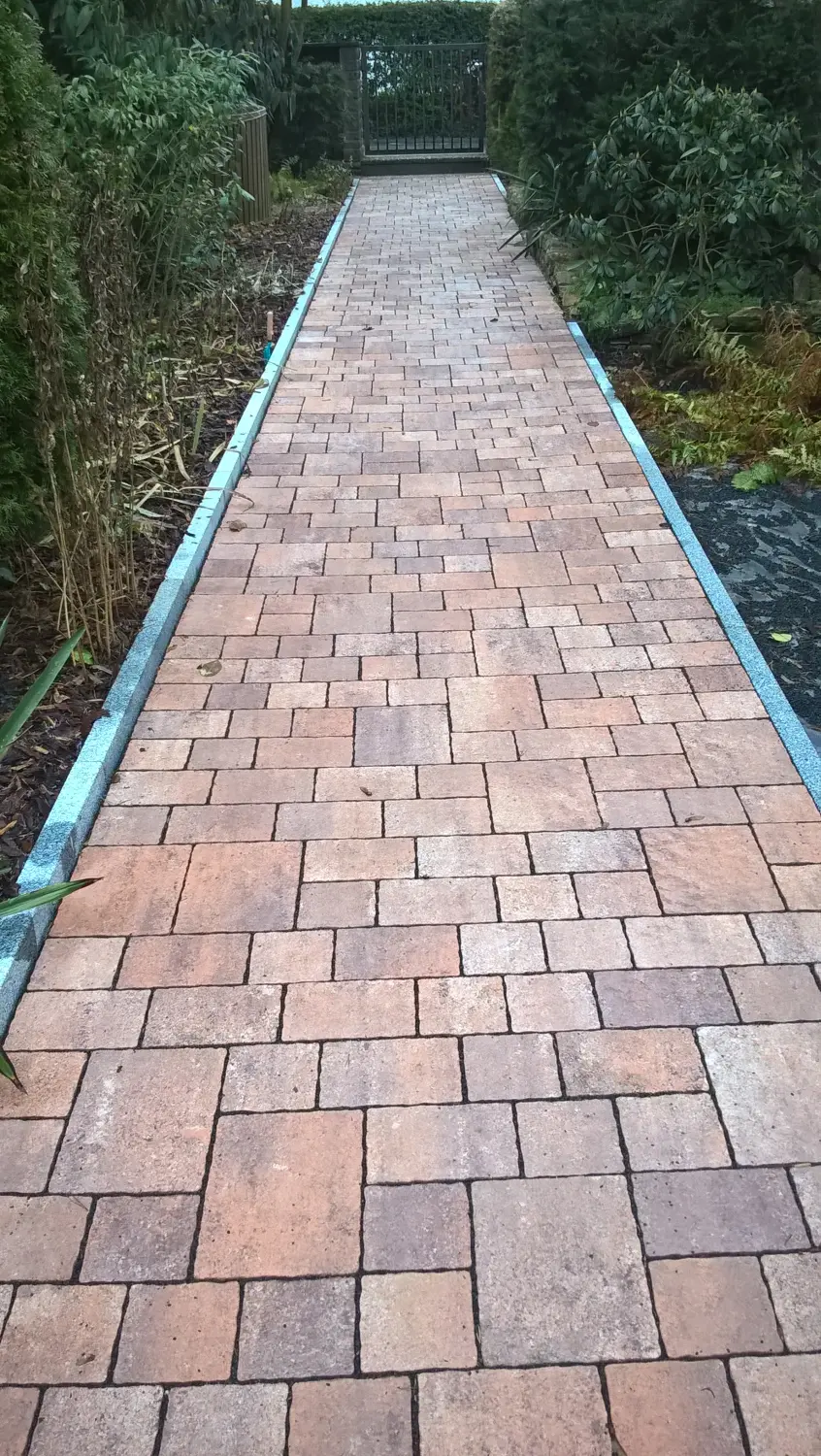 Krenzel - Garten- und Landschaftsbau -Wege