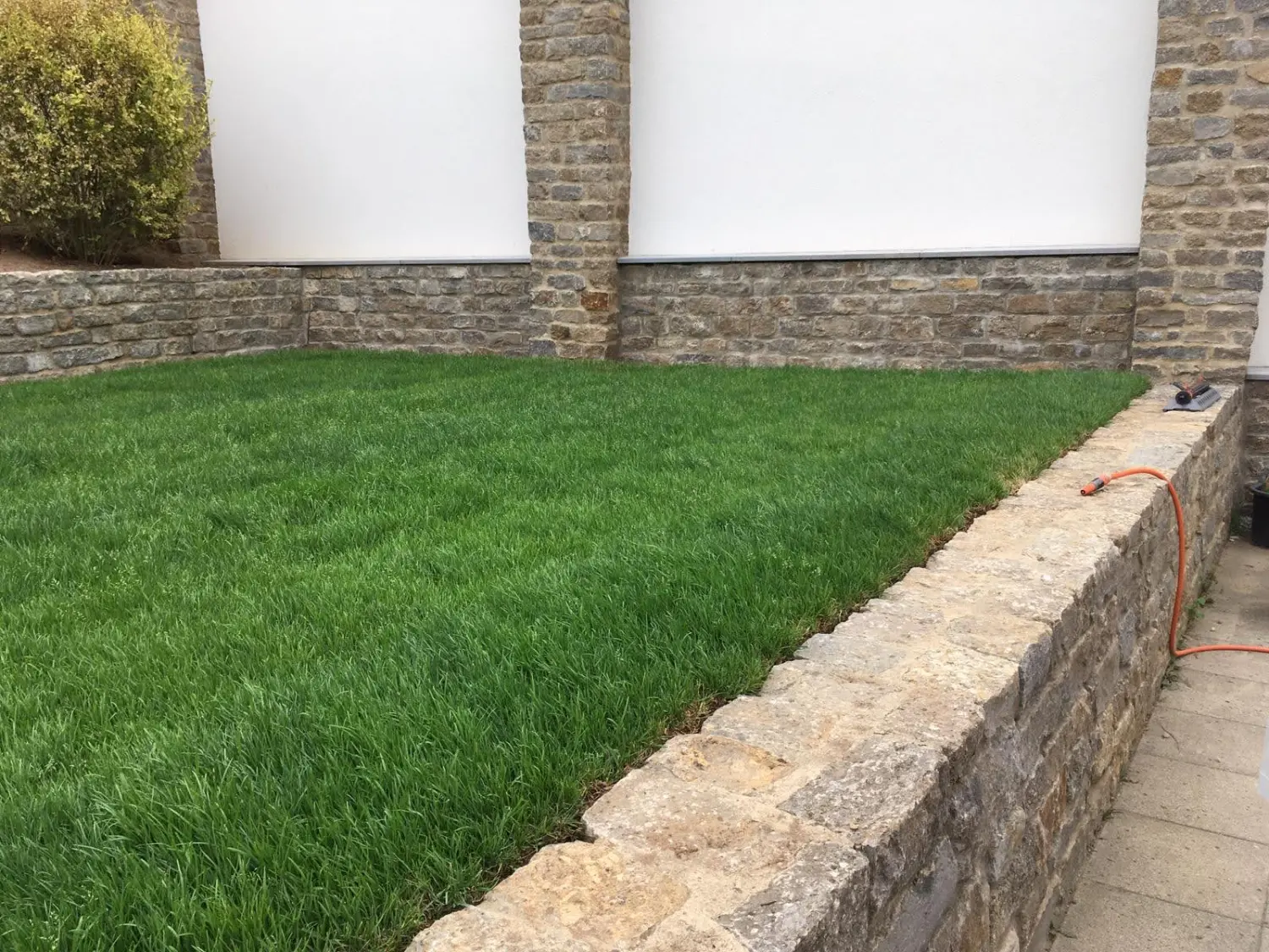 Krenzel - Garten und Landschaftsbau - Villa bekam neue Mauern