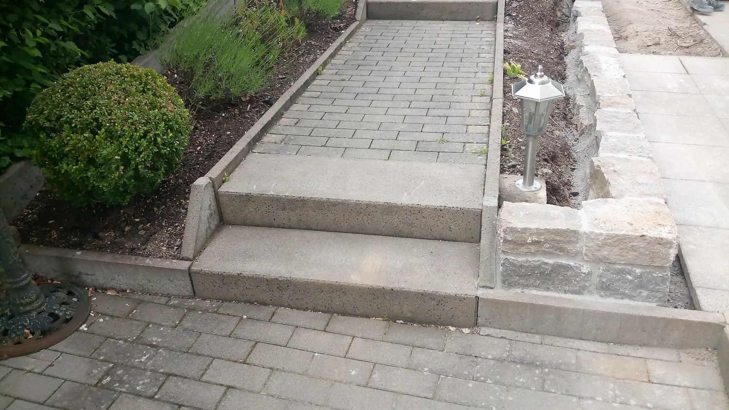 Krenzel - Garten und Landschaftsbau - Villa bekam neue Mauern