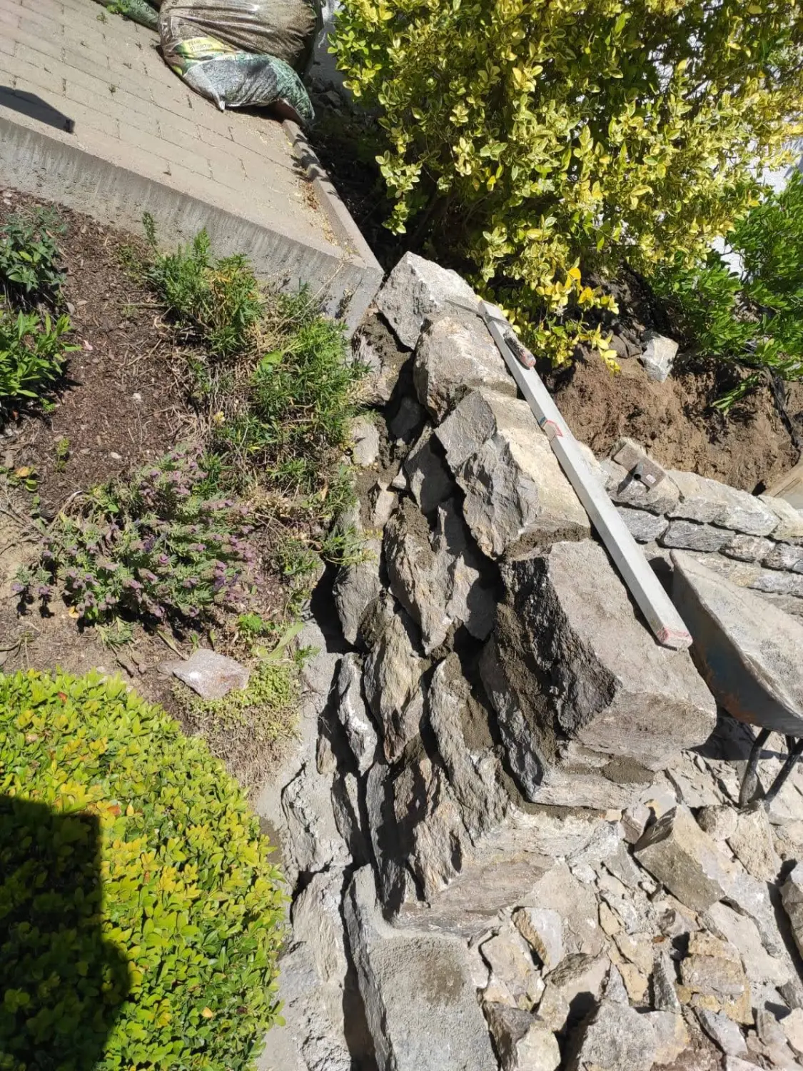 Krenzel - Garten und Landschaftsbau - Villa bekam neue Mauern